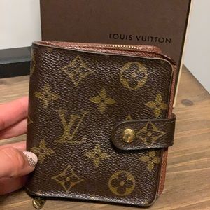 Authentic Louis Vuitton wallet
